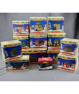 Enesco Pine Hollow Christmas Village Buildings Lot of 13 Barn School Sto... - €80,08 EUR