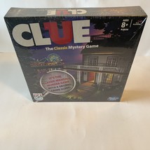 Clue Board Game 2013 Edition w/ 2 Versions: Classic Mansion Game &amp; Boardwalk New - £21.67 GBP