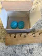 Vtg Color Shapes Priced Earrings With Surgical Steel Posts Turquoise A17 - $652.86 MXN
