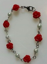 Rose Bracelet - $104.51 MXN