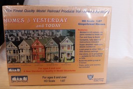 HO Scale IHC, Queen Anne  Victorian House, Yellow, #100-2 BNOS Sealed Box - $38.00