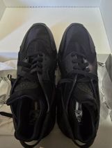 NIKE AIR HUARACHE BLACK/ANTHRACITE SIZE WOMEN'S 9 (MEN SIZE 7.5) [DH4439-001] image 5