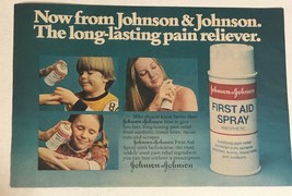 1970s Johnson and Johnson First Aid spray Vintage Print Ad  pa27 - $7.91