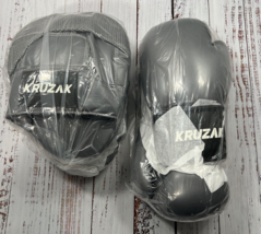 Kruzak Plain Focus Mitts and Boxing Gloves Set for Kickboxing and Muay Thai MMA - £14.06 GBP