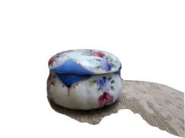 Antique Hand Painted &amp; Gilded NIPPON Vanity Hair Receiver - £7.56 GBP