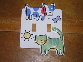 JENNY and Jeff Designs Plastic Blue Spotted Dog &amp; Green Striped Kitty Cat Double - $8.59