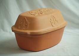 Terra Cotta Roasting Pan Cookware with Lid Abstract Designs ABC USA - $94.05