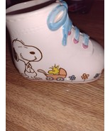 Vintage Peanuts Snoopy &amp; Woodstock Ceramic Baby Shoe Planter - $201.89 MXN