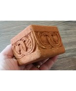 Armenian Decorative Candle Holder in Tuff Stone, The Art of Carving - €59,92 EUR