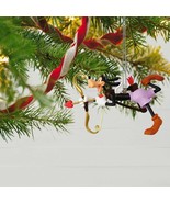 Disney GOOFY LOOKIN&#39; FOR LOVE Hallmark Keepsake VALENTINES CHRISTMAS ORN... - $27.16 CAD