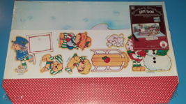 Strawberry Shortcake Vintage 1981 Christmas Pop Up Gift Box - Outdoor Snow Scene - £9.34 GBP