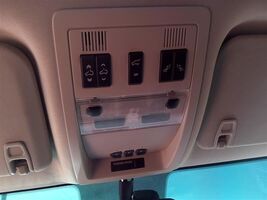 Console Front Roof With Sunroof Opt U42 Fits 07-13 ESCALADE EXT 103894127 - $72.79