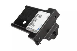 GM OEM 15-20 Escalade ESV Bumper Components-Bumper Cover Bracket 23101445 - $22.32 CAD