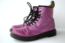 Dr Martens Kids Boots Metallic Reptile Emboss Croc Hot Pink 1460 J Size 2 US - £22.72 GBP