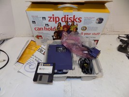 Iomega Z100P2 Zip 100 External Parallel Port Zip Drive - $1,803.57 MXN