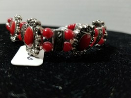 Dainty Red Bead Silvertone Bracelet     V1 - £3.99 GBP