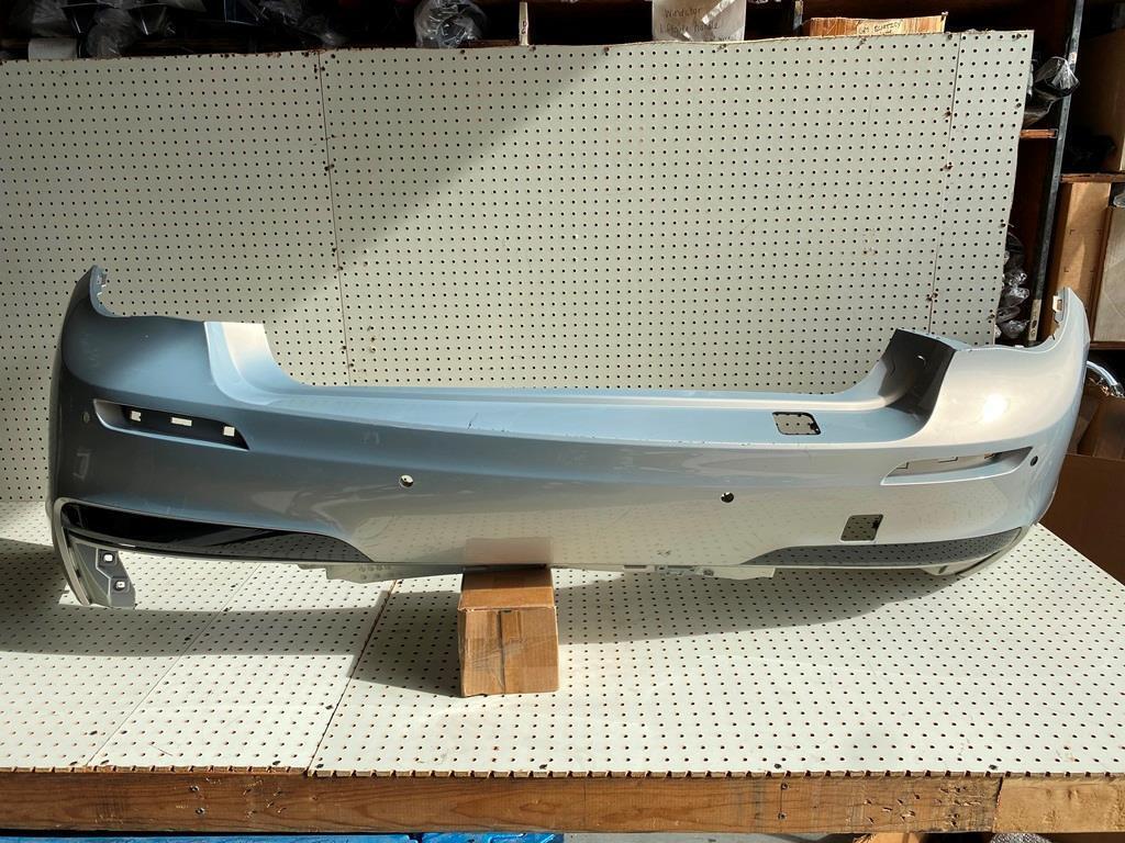 OEM 2009-2013 BMW 7 Series Mineral White Pearl Rear Bumper Cover 51127898742 - $445.50
