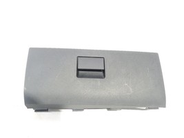 2015 Dodge Ram 1500 OEM Glove Box Assembly  - $658.73 MXN