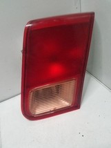 Passenger Right Tail Light Sedan Lid Mounted Fits 01-02 CIVIC 353523 - $443.93 MXN