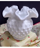 Fenton Hobnail Milk Glass Vase - $510.12 MXN