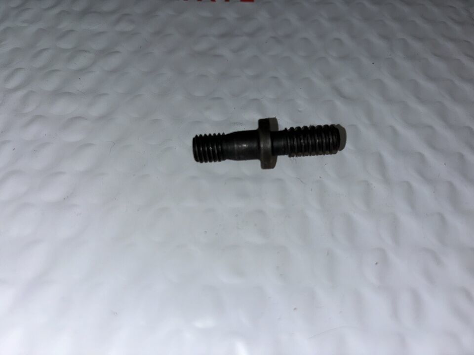 025 MS 250 023 230 210 MS250 MS230 Chainsaw Bar Stud 1123-664-2405 - $3.91
