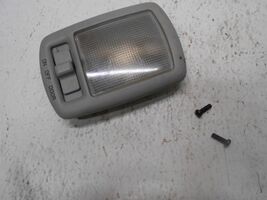 2005 KIA Sportage Rear Overhead Dome Courtesy Lamp Light 92620-2e0 - $26.89