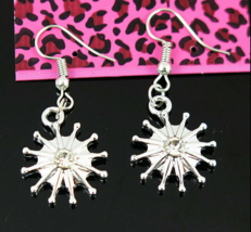 Betsey Johnson Silver Alloy Sunburst Star Crystal Wire Dangle Earrings - £6.28 GBP