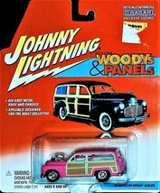 Johnny Lightning Woodys &amp; Panels Pink &#39;50 Mercury Woody Wagon 2002 - £9.67 GBP