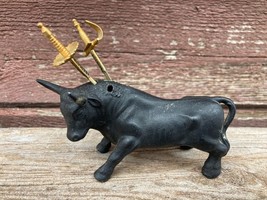 Vtg Metal Toledo Spain Bull &amp; Miniature Sword Appetizer Toothpick Holder - £23.18 GBP