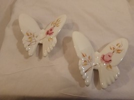 Set of 2 Vintage Homco Hand-Painted Porcelain White Floral Butterflies 1398-BL - £10.48 GBP