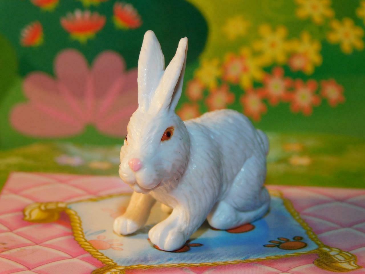 Dollhouse Miniature White Bunny Rabbit Pet Animal fits Loving Family Dol... - $1.97