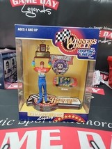 1997 Winners Circle with Starting Lineup JEFF GORDON Figure Dupont Car w/TROPHY - £9.86 GBP