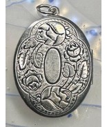 Vintage Large Rose Floral Photo Locket Pendant - $896.33 MXN