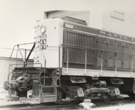Atchison Topeka &amp; Santa Fe Railway Railroad ATSF #2329 Alco S2 Locomotive Photo - £7.46 GBP