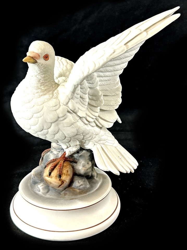 Vintage White Porcelain Dove Wings On Base Figurine Andrea by Sadek Japa... - £26.22 GBP