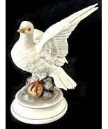 Vintage White Porcelain Dove Wings On Base Figurine Andrea by Sadek Japa... - $674.29 MXN