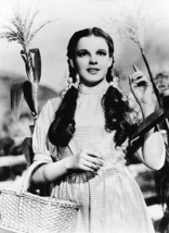 Judy garland   the wizard of oz   movie still poster small thumb200