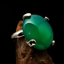 Sterling Silver Ring with round shaped green Agate Cabochon Size 7.5 - £55.36 GBP