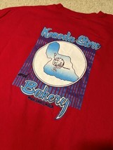 Vintage Komoda Store And Bakery Maui T-Shirt The Golden Cream Puff Red S... - £21.95 GBP