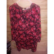 Philosophy Dress Large Red/Black Long Sleeve Pleated - $18.90