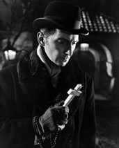 Peter Cushing In Dracula 16x20 Canvas Giclee - £55.05 GBP