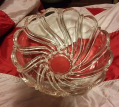 029 Nice Heavy Clear Glass Swirl Bowl Dish Vintage? - £19.60 GBP