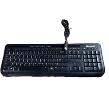 Microsoft 1576 USB Wired Keyboard 600 X818767-001 - $15.74