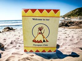 TIYOSPAYE CLUB HAT LAPEL PIN ST JOSEPH'S INDIAN SCHOOL CHAMBERLAIN SD TE... - $15.81