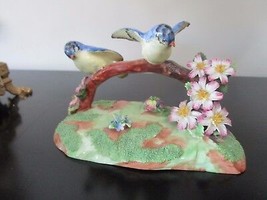 BIRDS ON PERCH SCULPTURE HAND MODELLED BY DENTON, ENGLAND [*1ST] - $1,988.22 MXN