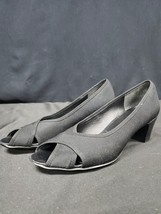 Munro American Black Natalie Peep Toe Pump Heels Shoes Fabric Size 7.5 - $34.95