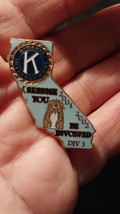 Kiwanis International Club &quot;Service You  Be Involved DIV 3, 2001 2002&quot;  Pin - $12.77