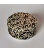 Vintage Victorian ~ 7.75&quot; Diameter ~ GOLD PAISLEY ~ Cake ~ Cookie ~ Cand... - $533.14 MXN