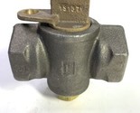 Mueller 175-psi 1-inch FNPT H-11175 Iron Body Lock Wing Gas Plug Meter V... - £63.01 GBP