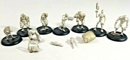  30mm Figurines 7 Robots with Stands - £19.41 GBP